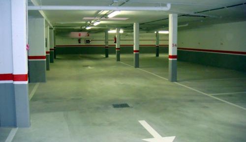 Single Room with Parking