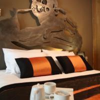 Deluxe Suite with Spa Bath