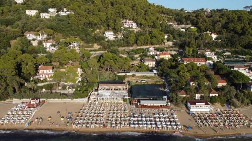 Apartment with Sea View - 3