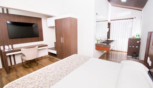 Studio with Spa Bath