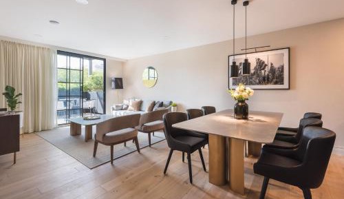 Apartment with Terrace