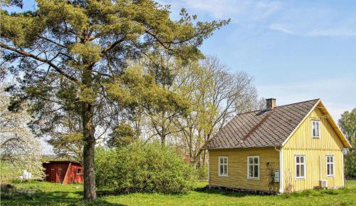 One-Bedroom Holiday Home