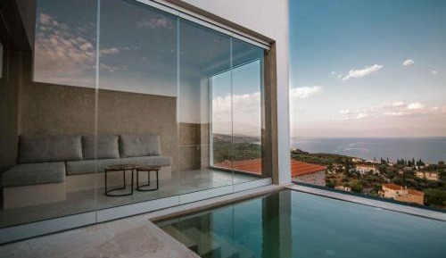 Suite with Private Pool