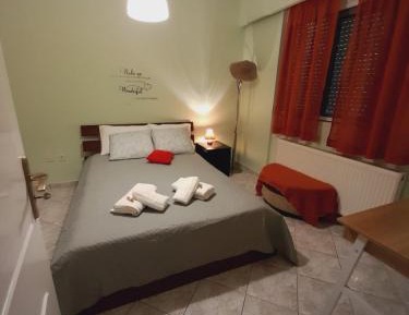 One-Bedroom Apartment with Garden
