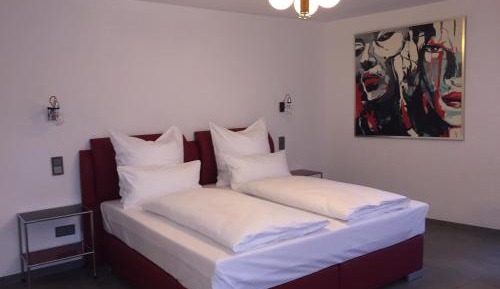 Standard Double Suite