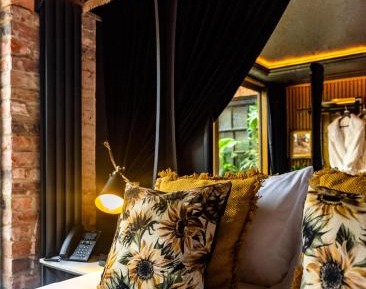Sir Joseph Terry Room with Hot Tub and Terrace