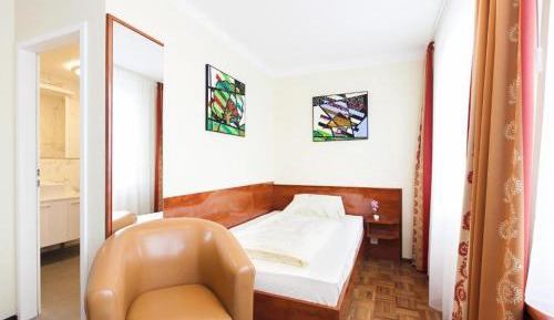 Single Room with Shower