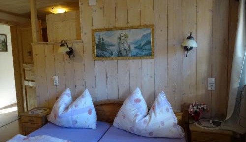 Twin Room with Mountain View