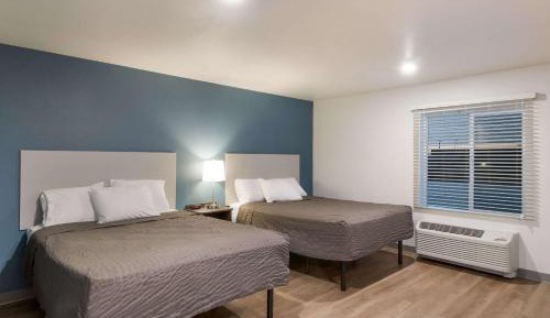 Standard Queen Room with Two Queen Beds - Non Smoking