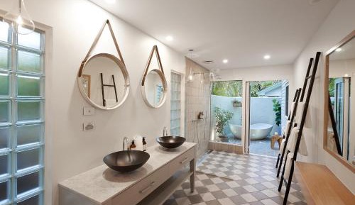 Superior Suite- South Beachfront