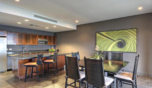 Superior Suite with Ocean View (# of bedrooms available depends on # of guests reserved)