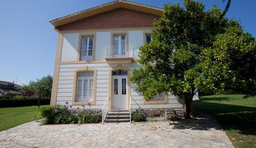 Six-Bedroom House