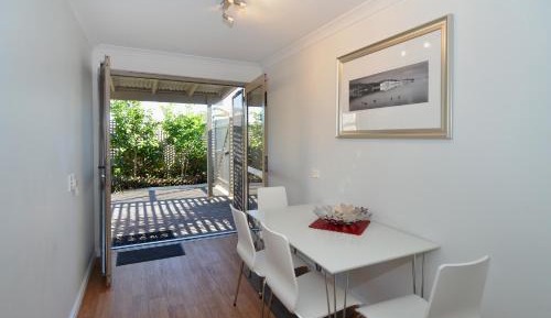 Superior One-Bedroom Apartment - 3