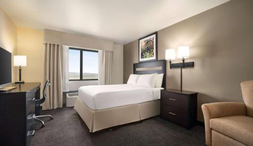 Queen Room - Mobility Access/Non-Smoking