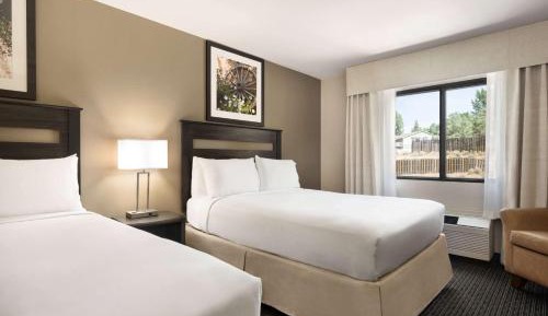 Queen Room with Two Queen Beds - Non-Smoking