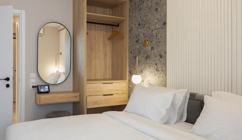 One-Bedroom Deluxe Apartment