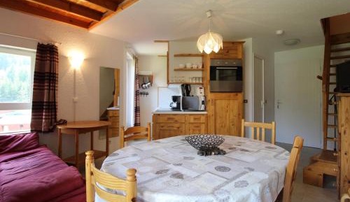 Apartment (5 Adults)