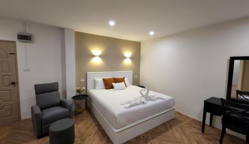 Apartment with Balcony