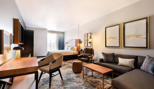 Premium King Room