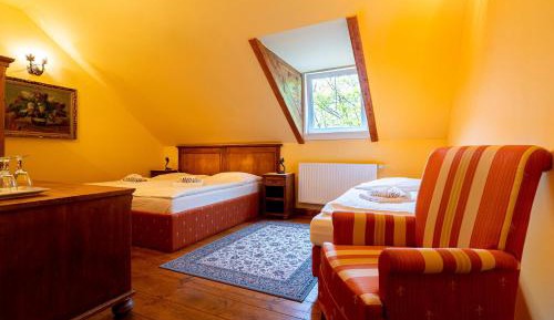 Basic Triple Room