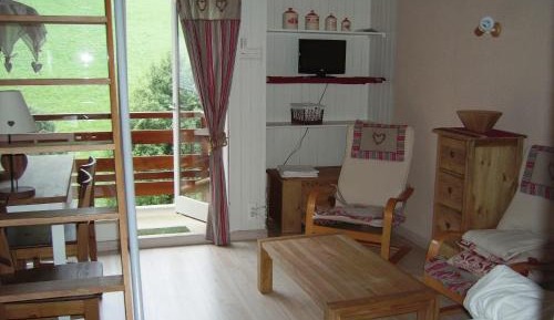 Studio (2 Adults)