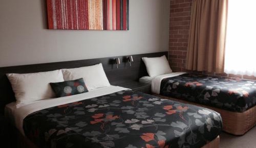 Deluxe Family Room