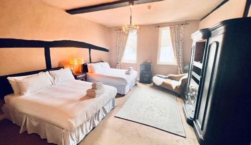 Deluxe Double or Twin Room