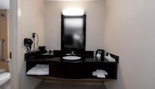  Studio Room with Two Queen Beds Disability Access Non-Smoking