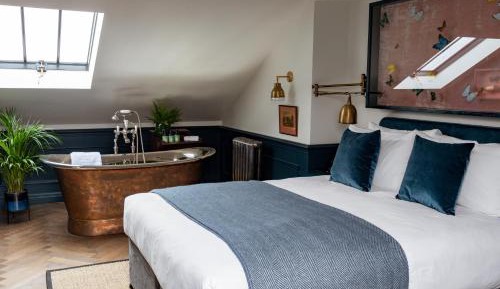 Superior King Room