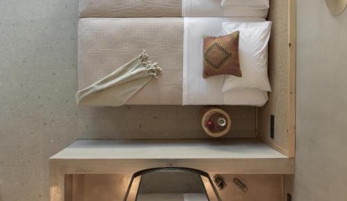 Junior Suite with Pool View
