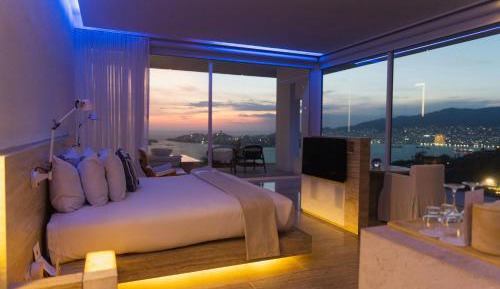 Corner Suite