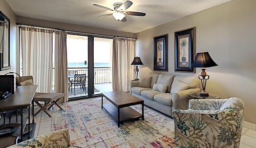 Two-Bedroom Apartment with Ocean View