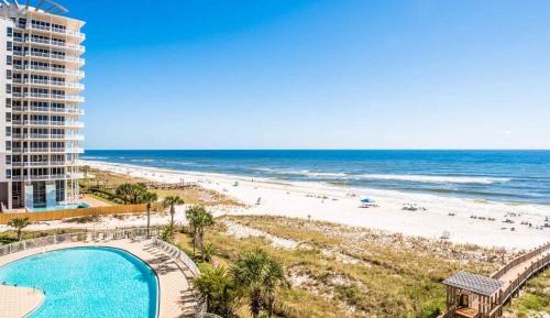 Three-Bedroom Apartment with Ocean View