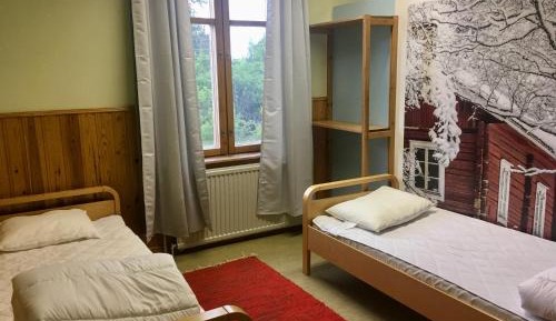 Family Room (5 Adults)