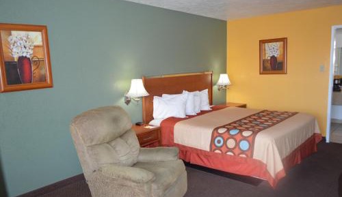 King Room - Non-Smoking