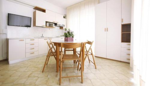 One-Bedroom Apartment (4 Adults)