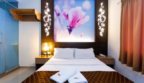 Standard Queen Room