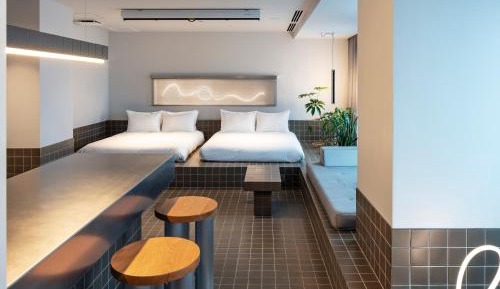 Party Suite on the Top Floor - Non Smoking