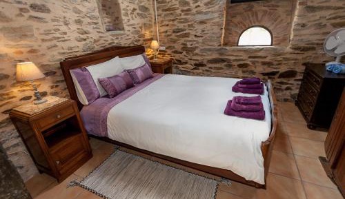 Cottage with Garden View