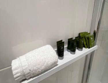 Deluxe Double Room with Shower