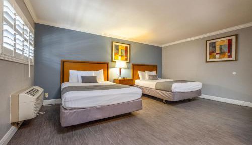 Queen Room with Two Queen Beds