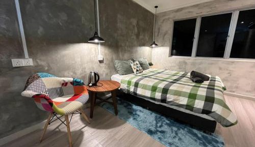 Deluxe Double Room with Shower