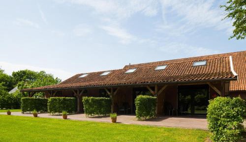 Farm Lodge