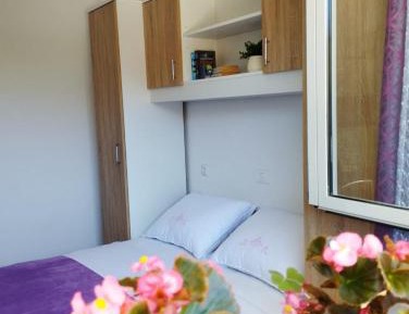 Apartment with Garden View