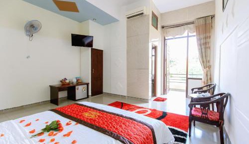 King Room with Mountain View
