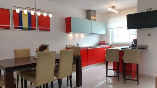 Apartment (2 Adults)