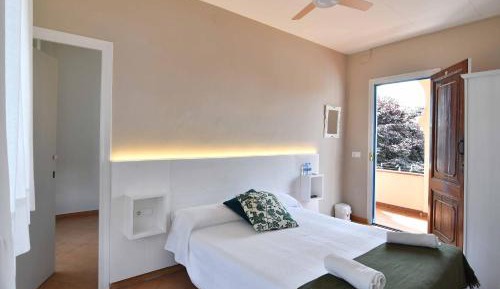 Double or Twin Room with Private Bathroom