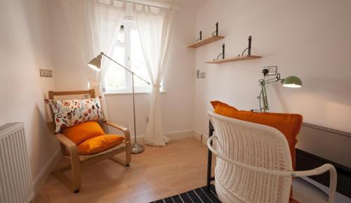 Single Room with Private Bathroom