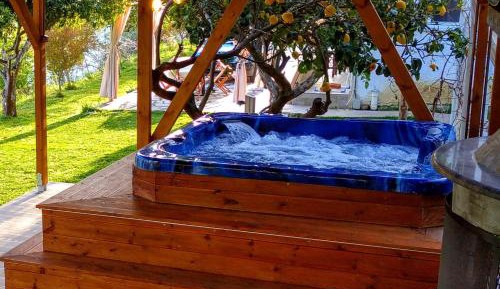 Suite with Hot Tub