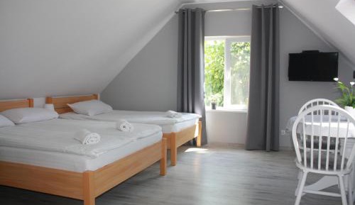 Triple Room with Private Bathroom